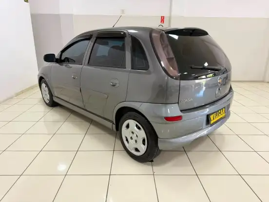 CHEVROLET-CORSA-2011