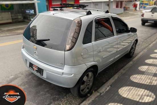 CHEVROLET-CORSA-2012