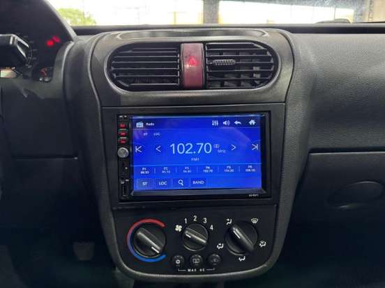 CHEVROLET-CORSA-2011