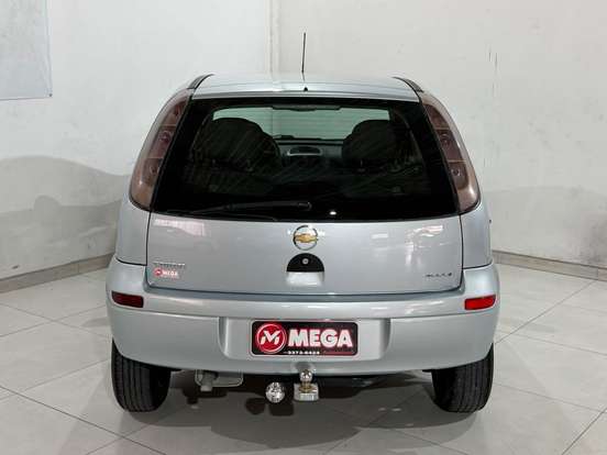 CHEVROLET-CORSA-2012