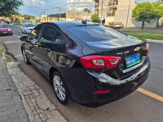 CHEVROLET-CRUZE-2019