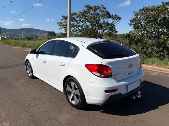 CHEVROLET-CRUZE-2014