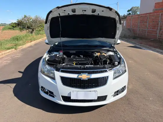 CHEVROLET-CRUZE-2014