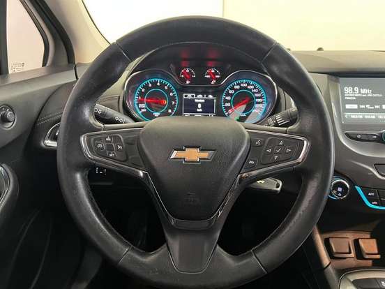 CHEVROLET-CRUZE-2018