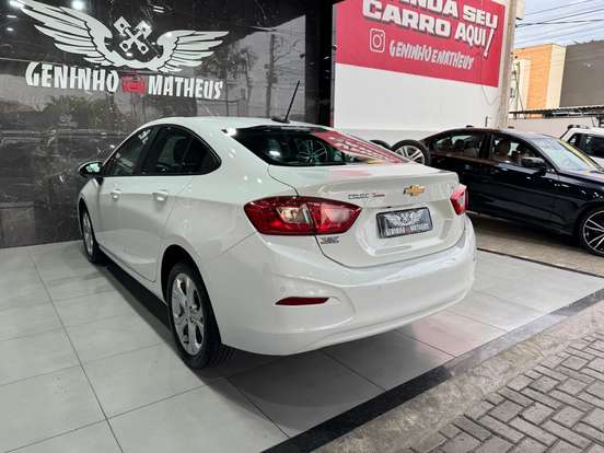 CHEVROLET-CRUZE-2022