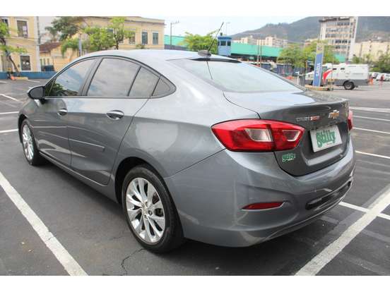 CHEVROLET-CRUZE-2017