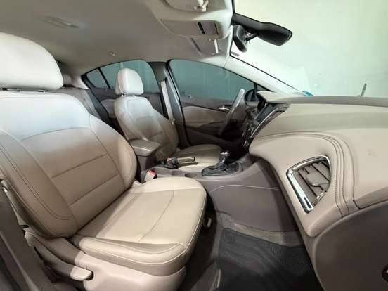 CHEVROLET-CRUZE-2018