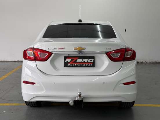 CHEVROLET-CRUZE-2017