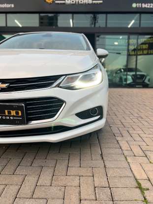 CHEVROLET-CRUZE-2018