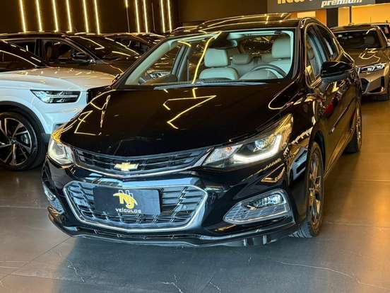 CHEVROLET-CRUZE-2018