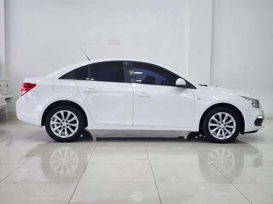 CHEVROLET-CRUZE-1.8 LT 16V FLEX 4P AUTOMÁTICO CHEVROLET-CRUZE-2015