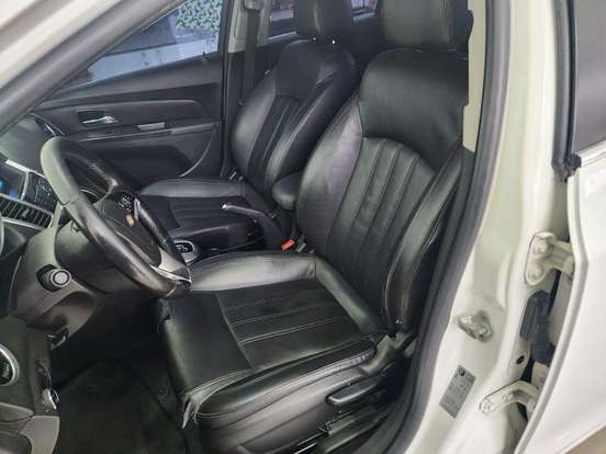 CHEVROLET-CRUZE-2015