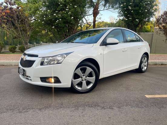 CHEVROLET-CRUZE-2013