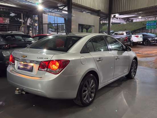 CHEVROLET-CRUZE-2014