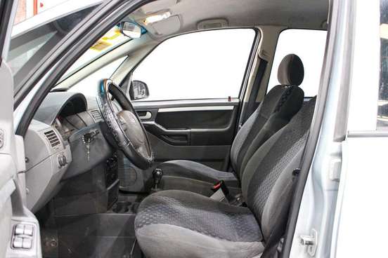 CHEVROLET-MERIVA-2012