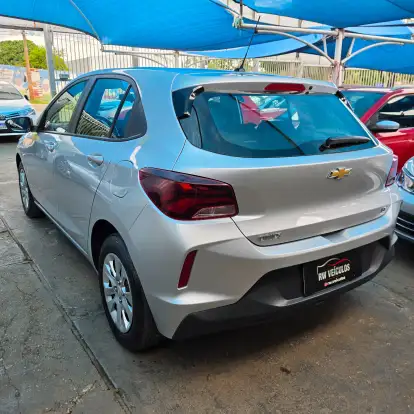 CHEVROLET-ONIX-2020