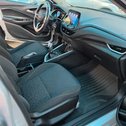 CHEVROLET-ONIX-2020