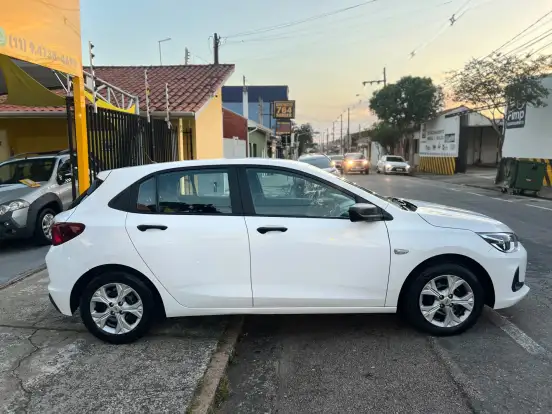 CHEVROLET-ONIX-1.0 FLEX PLUS LT MANUAL CHEVROLET-ONIX-2023