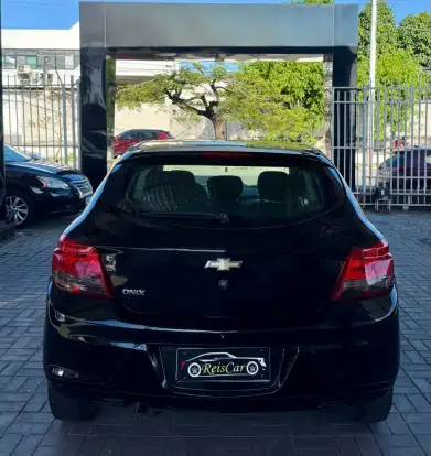 CHEVROLET-ONIX-2019