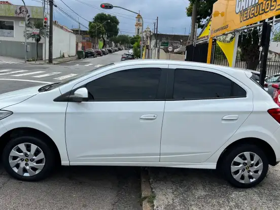 CHEVROLET-ONIX-1.0 MPFI LT 8V FLEX 4P MANUAL CHEVROLET-ONIX-2013
