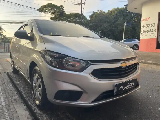 CHEVROLET-ONIX-2018
