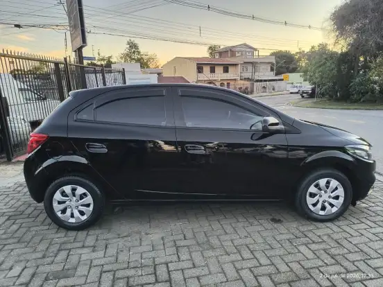 CHEVROLET-ONIX-1.0 MPFI LT 8V FLEX 4P MANUAL CHEVROLET-ONIX-2017