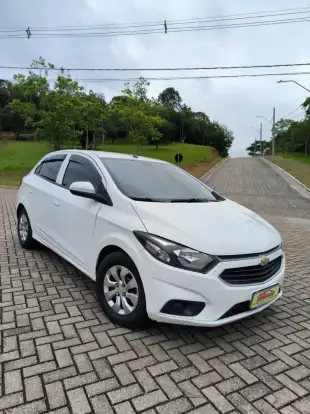 CHEVROLET-ONIX-2019