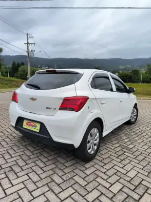 CHEVROLET-ONIX-2019