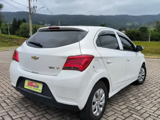 CHEVROLET-ONIX-1.0 MPFI LT 8V FLEX 4P MANUAL CHEVROLET-ONIX-2019