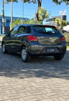 CHEVROLET-ONIX-2018