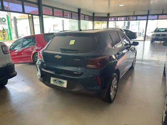 CHEVROLET-ONIX-2021