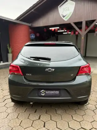 CHEVROLET-ONIX-2019