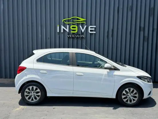 CHEVROLET-ONIX-2018