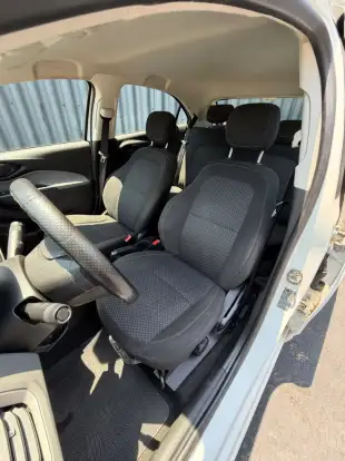CHEVROLET-ONIX-2018