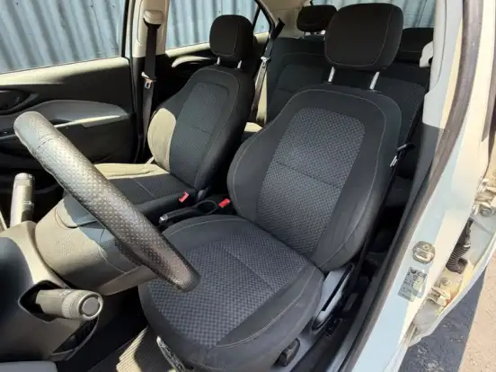 CHEVROLET-ONIX-1.4 MPFI LT 8V FLEX 4P MANUAL CHEVROLET-ONIX-2018