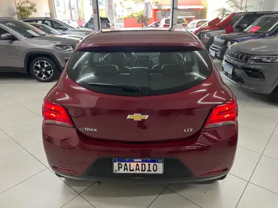 CHEVROLET-ONIX-2019