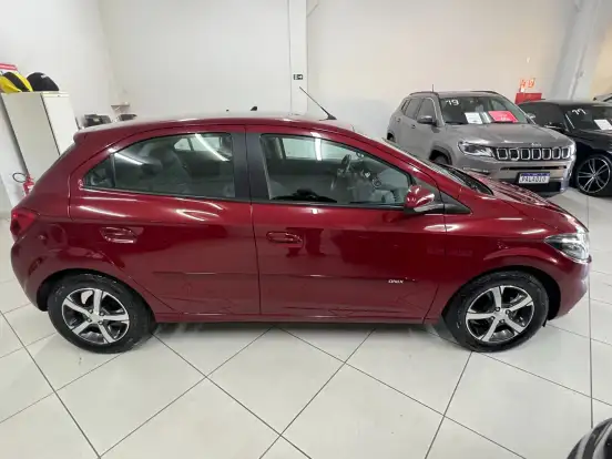 CHEVROLET-ONIX-2019