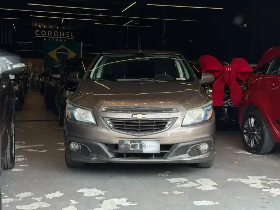 CHEVROLET-ONIX-2013