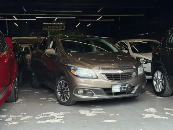 CHEVROLET-ONIX-2013