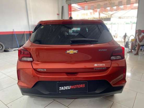 CHEVROLET-ONIX-2020