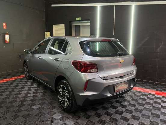 CHEVROLET-ONIX-2024