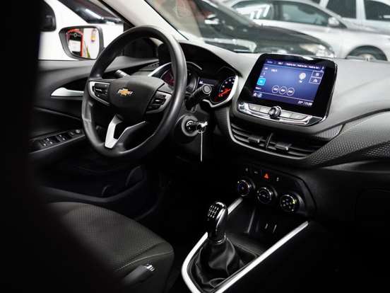 CHEVROLET-ONIX-2022