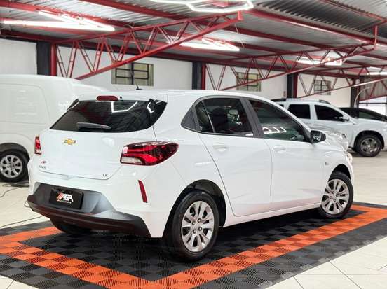 CHEVROLET-ONIX-2022