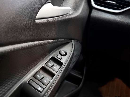 CHEVROLET-ONIX-2020
