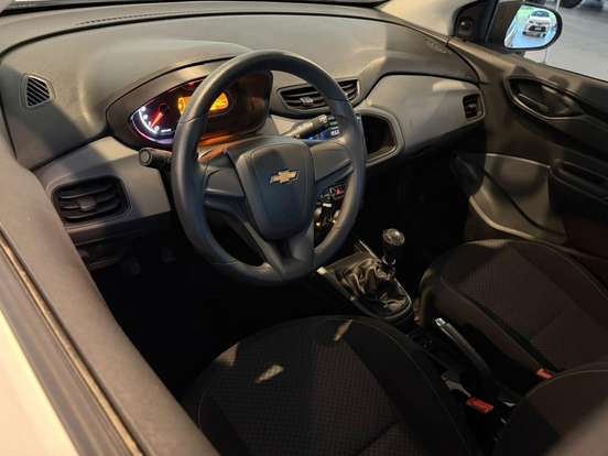 CHEVROLET-ONIX-2020