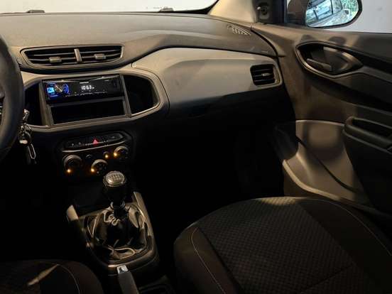 CHEVROLET-ONIX-2020