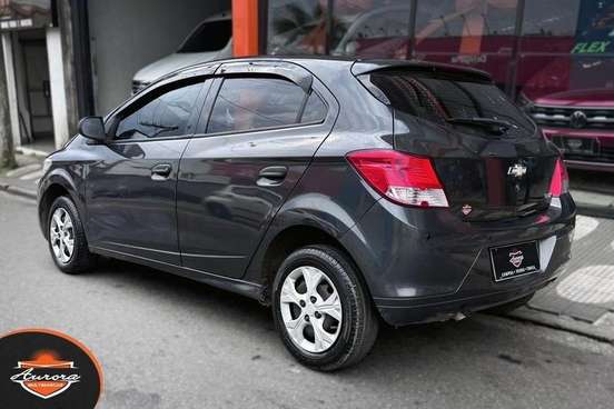 CHEVROLET-ONIX-1.0 MPFI LS 8V FLEX 4P MANUAL CHEVROLET-ONIX-2015
