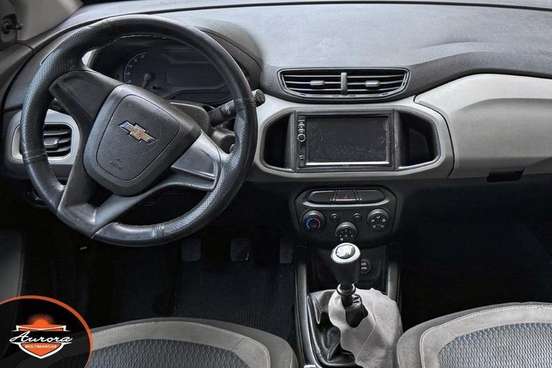 CHEVROLET-ONIX-2015