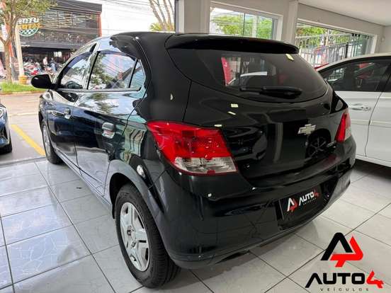 CHEVROLET-ONIX-1.0 MPFI LS 8V FLEX 4P MANUAL CHEVROLET-ONIX-2013