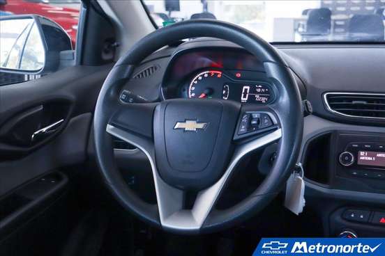 CHEVROLET-ONIX-2018